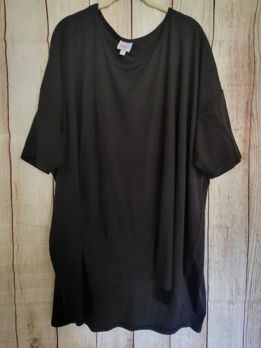 LuLaRoe Basic Black Short Sleeve Tee